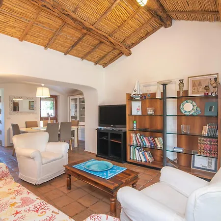 Dom wakacyjny Felix House Baja Sardinia